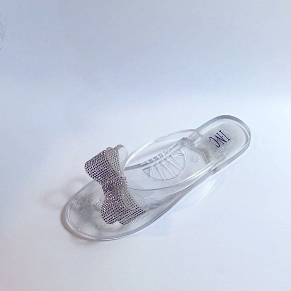 inc madena bow jelly sandals